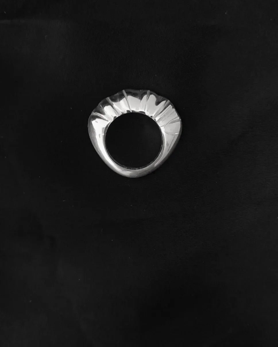 SCALLOPED SHELL RING